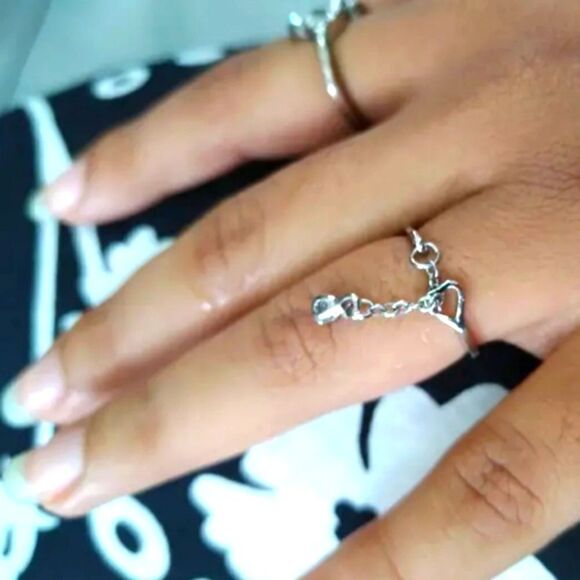 Retro water drop pinky/knuckle ring - Picture 2 of 12